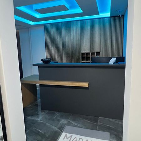 Madamik Apartments Bijela Dış mekan fotoğraf