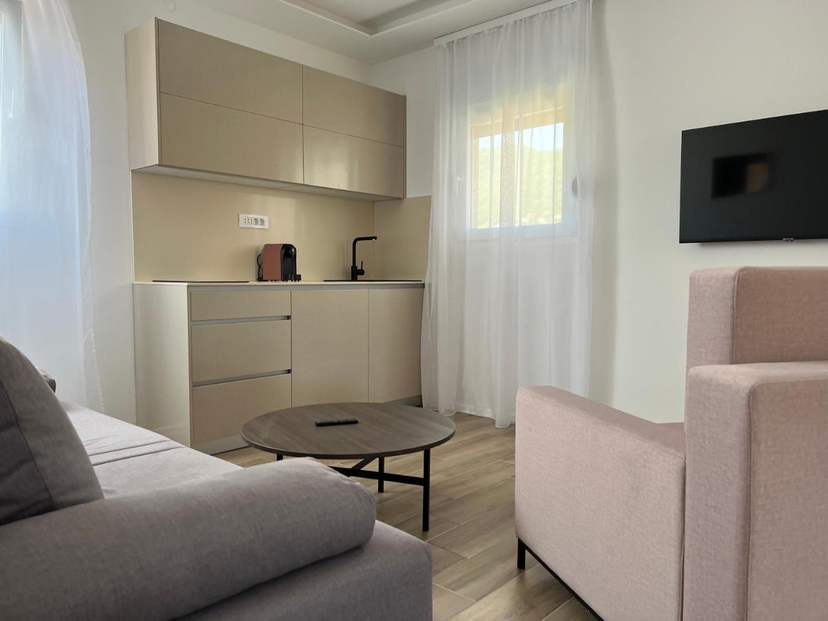 Madamik Apartments Bijela Dış mekan fotoğraf