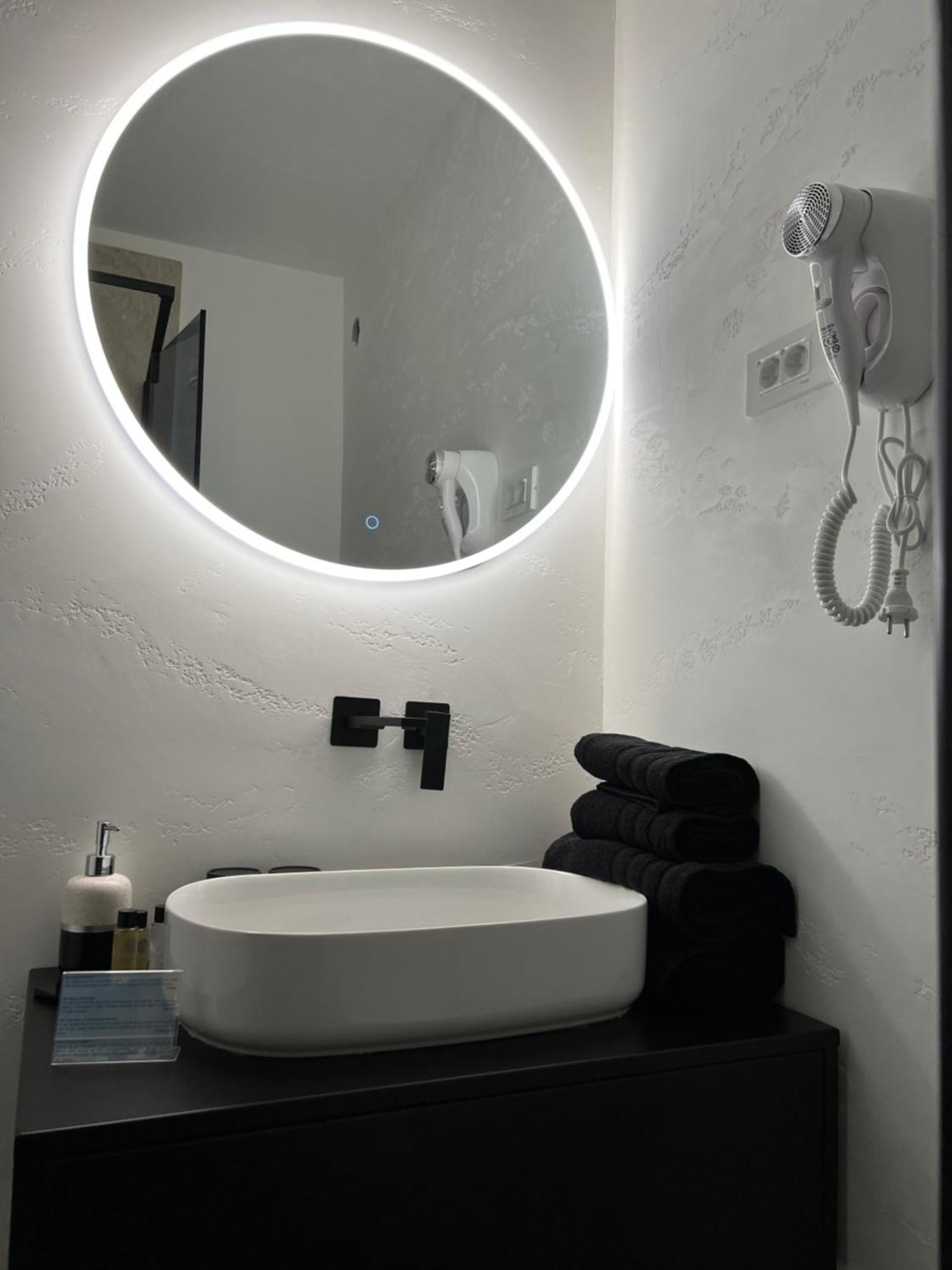 Madamik Apartments Bijela Dış mekan fotoğraf